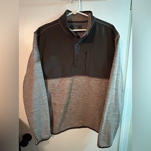 DISCOUNTED!! 
GH Bass men’s pullover. Size XL.